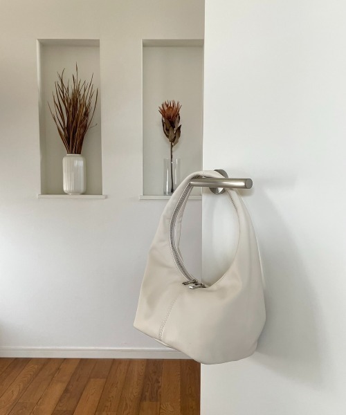 y/m by misato（イムバイミサト）の「ワンハンドルBAG（ハンドバッグ・レディース・アイボリー/ブラック・FREE）」の16枚目の写真