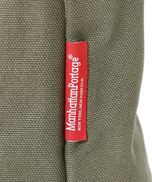Manhattan Portage(マンハッタンポーテージ)の「Canvas Clearview Shoulder Bag Canvas 2021(ショルダーバッグ・メンズ・オリーブ/ベージュ/ダークネイビー・MEDIUM)」の19枚目の写真