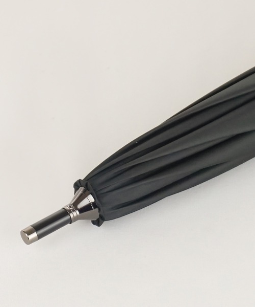 macocca（マコッカ）の「完全遮光 UVカット100% 日傘 晴雨兼用 makez.マケズ 竹手元ショート傘 フリル（長傘・レディース・ピンク/グレイッシュベージュ/ブラック/オフホワイト/ブルー/モカ/アイボリー・FREE）」の14枚目の写真