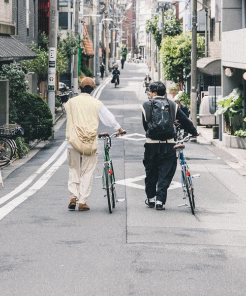 anown（アノン）の「ロゴ刺繍入り裏毛ジップアップベスト【ファッションインフルエンサー三木克海&すけ×anown限定コラボ 】（ベスト・メンズ・オフホワイト/スミクロ・FREE）」の9枚目の写真