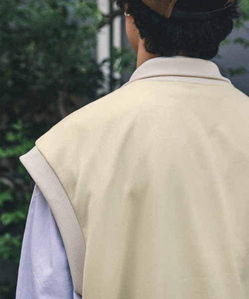 anown（アノン）の「ロゴ刺繍入り裏毛ジップアップベスト【ファッションインフルエンサー三木克海&すけ×anown限定コラボ 】（ベスト・メンズ・オフホワイト/スミクロ・FREE）」の21枚目の写真