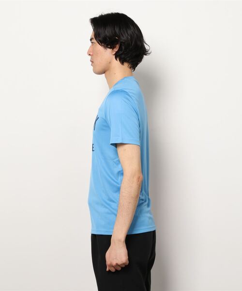 Reebok(リーボック)の「ワークアウト レディ グラフィック Tシャツ / Workout Ready Graphic T-Shirt /(Tシャツ/カットソー・メンズ・スカイブルー・SMALL/XXX-LARGE/LARGE/MEDIUM/X-LARGE/XX-LARGE/X-SMALL)」の3枚目の写真