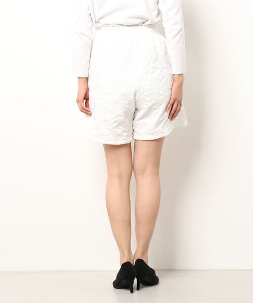 KOBE LETTUCE（コウベレタス）の「ふくれジャガードショートパンツ（その他パンツ・レディース・ブラック/オフホワイト・FREE）」の4枚目の写真