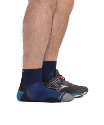 DARN TOUGH VERMONT（ダーンタフバーモント）の「【MADE IN USA】 DARN TOUGH ダーンタフ Ms 1034 ラン1/4ソック ウルトラライトウェイト（ソックス/靴下）」