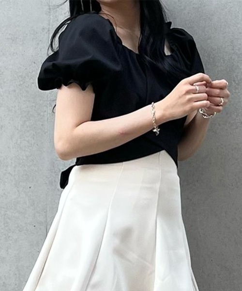 titty＆Co. PETIT by poyo（ティティーアンドコープティバイポヨ）の「【titty&Co.PETIT by POYO】バックリボンパフスリーブブラウス（シャツ/ブラウス・レディース・ブラック/ホワイト・FREE）」の6枚目の写真