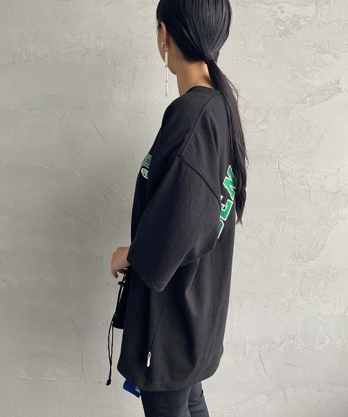 BEN DAVIS（ベンデイビス）の「[BEN DAVIS/ベンデイビス] バックアーチロゴ カレッジワッペンTシャツ（Tシャツ/カットソー・レディース・ホワイト/ブラック/グリーン・M/L/XL）」の7枚目の写真