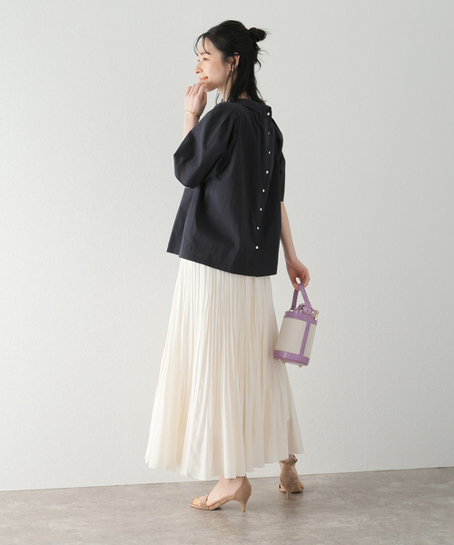 La TOTALITE(ラトータリテ)の「コットンコードボイルロールネックブラウス(シャツ/ブラウス・レディース・バーガンディー/ブラック・FREE)」の22枚目の写真