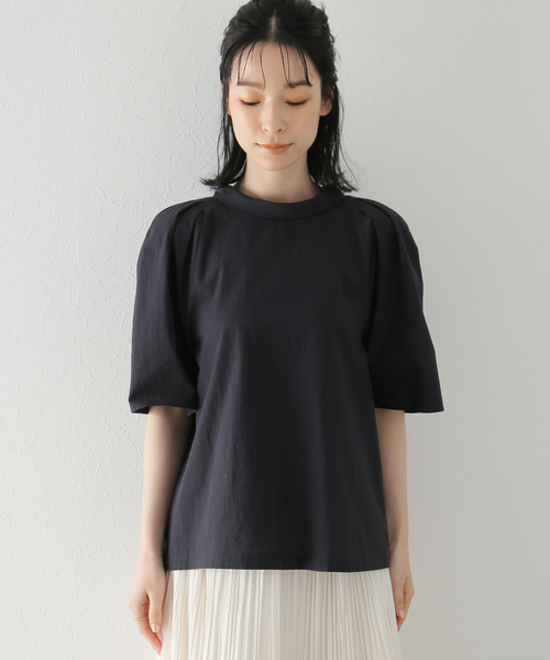 La TOTALITE(ラトータリテ)の「コットンコードボイルロールネックブラウス(シャツ/ブラウス・レディース・バーガンディー/ブラック・FREE)」の17枚目の写真