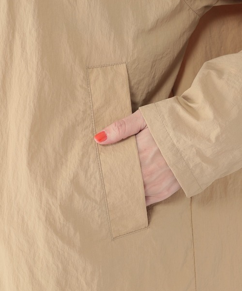 studio CLIP（スタディオクリップ）の「【撥水/ポケッタブル】レジャーバイカラーマウンテンパーカー（マウンテンパーカー・レディース・ベージュ/カーキ/ブラウン/ピンク・FREE）」の6枚目の写真