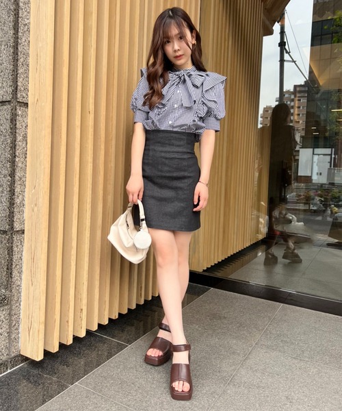 one after another NICE CLAUP(ワンアフターアナザーナイスクラップ)の「バイキーヒールストラップサンダル(サンダル・レディース・ブラウン/イエロー/アイボリー・SMALL/MEDIUM/LARGE)」の10枚目の写真