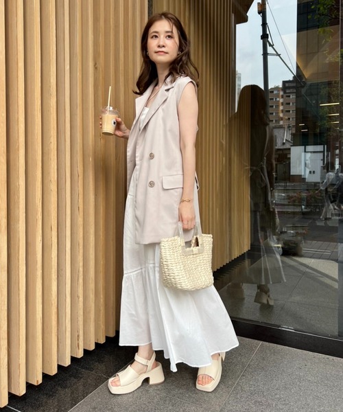 one after another NICE CLAUP(ワンアフターアナザーナイスクラップ)の「バイキーヒールストラップサンダル(サンダル・レディース・ブラウン/イエロー/アイボリー・SMALL/MEDIUM/LARGE)」の7枚目の写真