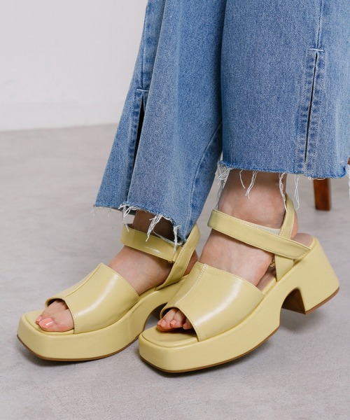 one after another NICE CLAUP(ワンアフターアナザーナイスクラップ)の「バイキーヒールストラップサンダル(サンダル・レディース・ブラウン/イエロー/アイボリー・SMALL/MEDIUM/LARGE)」の18枚目の写真