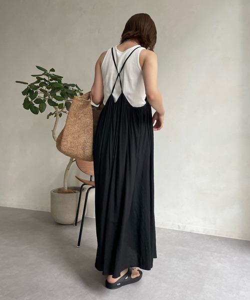 DouDou(ドゥドゥ)の「バッククロスギャザーキャミワンピース(ワンピース・レディース・ブラック/ブラウン/ピンク・FREE)」の7枚目の写真