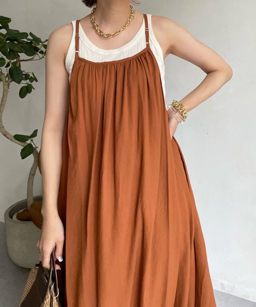 DouDou(ドゥドゥ)の「バッククロスギャザーキャミワンピース(ワンピース・レディース・ブラック/ブラウン/ピンク・FREE)」の16枚目の写真