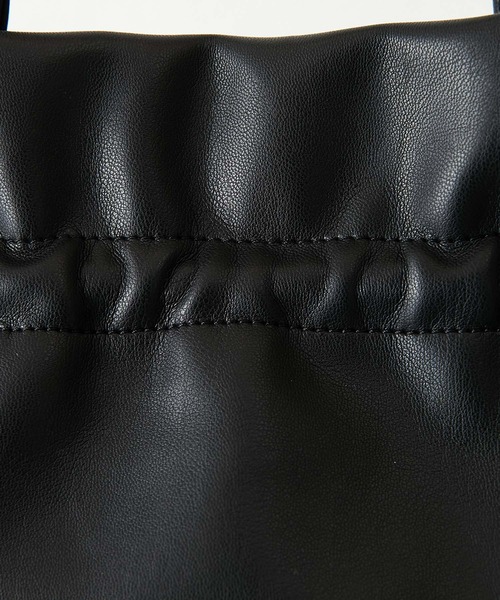 ear PAPILLONNER 2way 巾着バッグ　ブラック　スネークチェーン ear PAPILLONNER 2way 巾着バッグ ブラック スネークチェーン