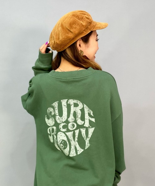 ROXY(ロキシー)の「ROXY/ロキシー ビッグシルエット/オーバーサイズ/無地/タイダイ柄バックプリントスウェット/トレーナー RPO224015(スウェット・レディース・ブラウン/グリーン/マルチ・S/M)」の2枚目の写真