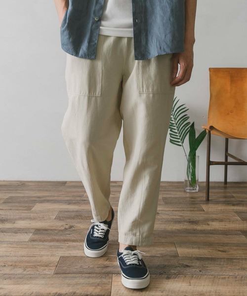 URBAN RESEARCH DOORS（アーバンリサーチドアーズ）の「綿麻テーパードベイカーパンツ（その他パンツ・メンズ・オリーブ/インディゴブルー/ベージュ/アイボリー・MEDIUM/SMALL/LARGE）」の6枚目の写真