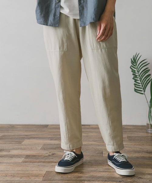 URBAN RESEARCH DOORS（アーバンリサーチドアーズ）の「綿麻テーパードベイカーパンツ（その他パンツ・メンズ・オリーブ/インディゴブルー/ベージュ/アイボリー・MEDIUM/SMALL/LARGE）」の11枚目の写真