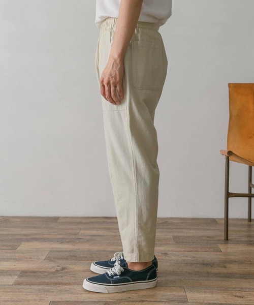 URBAN RESEARCH DOORS（アーバンリサーチドアーズ）の「綿麻テーパードベイカーパンツ（その他パンツ・メンズ・オリーブ/インディゴブルー/ベージュ/アイボリー・MEDIUM/SMALL/LARGE）」の15枚目の写真