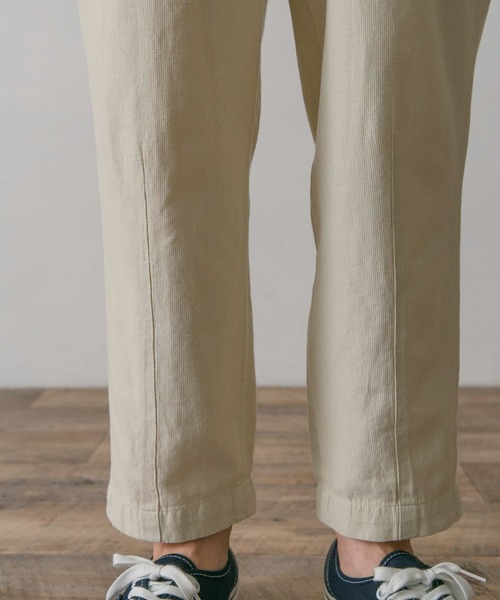 URBAN RESEARCH DOORS（アーバンリサーチドアーズ）の「綿麻テーパードベイカーパンツ（その他パンツ・メンズ・オリーブ/インディゴブルー/ベージュ/アイボリー・MEDIUM/SMALL/LARGE）」の19枚目の写真