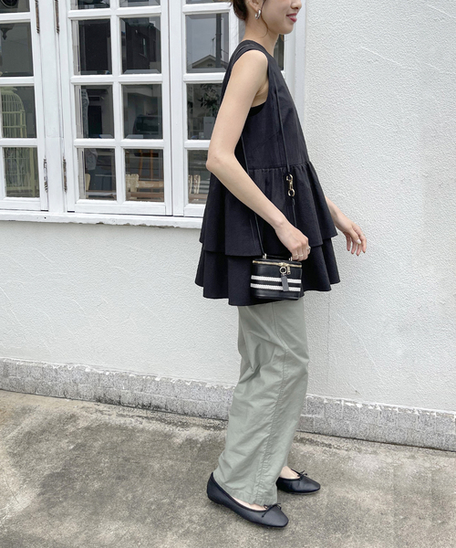 Spick & Span（スピックアンドスパン）の「ティアードフリル ブラウス（シャツ/ブラウス・レディース・ブラック/ホワイト・FREE）」の3枚目の写真