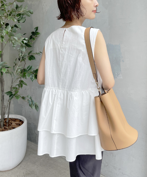 Spick & Span（スピックアンドスパン）の「ティアードフリル ブラウス（シャツ/ブラウス・レディース・ブラック/ホワイト・FREE）」の18枚目の写真