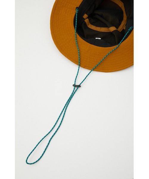 SLY（スライ）の「DUALABLE WATER-REPELLENT HAT デュアラブルウォーターリペラント バケットハット（ハット・レディース・ブラック/キャメル・FREE）」の9枚目の写真