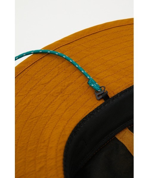 SLY（スライ）の「DUALABLE WATER-REPELLENT HAT デュアラブルウォーターリペラント バケットハット（ハット・レディース・ブラック/キャメル・FREE）」の11枚目の写真