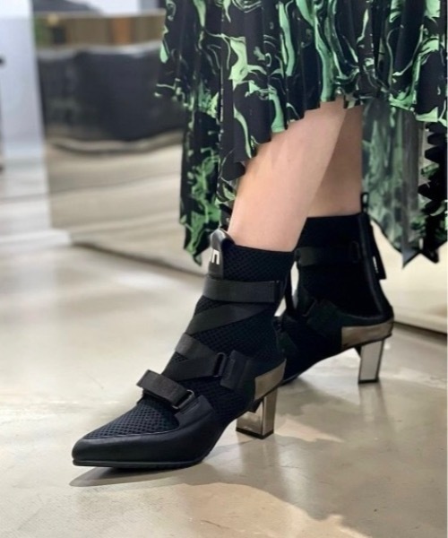 UNITED NUDE(ユナイテッドヌード)の「Luxor Sport Mid(ブーツ・レディース・ブラック/グレー・40/38/39/36/37/35)」の3枚目の写真
