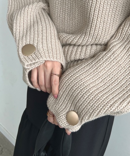 Futier land（フューティアランド）の「韓国っぽい上品な柔らかいニット♪ 袖ボタンデザインハイネックニット（ニット/セーター・レディース・ブラック/グレー/グレイッシュベージュ/アイボリー/グリーン系その他/ライトグレー/オレンジ・FREE）」の21枚目の写真