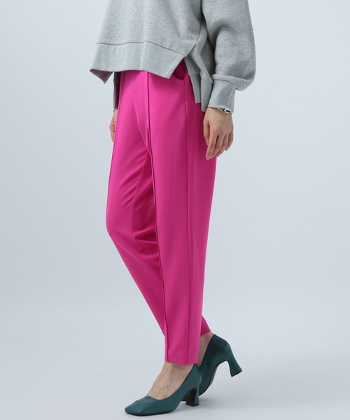 BAYFLOW(ベイフロー)の「カラーストレッチテーパードパンツ(その他パンツ・レディース・イエロー/ピンク/ブラック/グリーン・LARGE/MEDIUM/SMALL)」の1枚目の写真