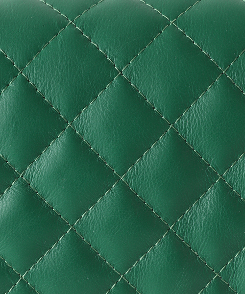 AULENTTI（オウレンティ）の「AULENTTI キルティングチェーンショルダー（ショルダーバッグ・レディース・ブラック/ベージュ/パープル/グリーン/ブラウン・FREE）」の11枚目の写真