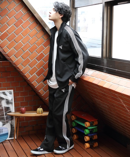 入手困難 KRYclothing JAM 2ライン ジャージ BLACK 地雷 完売レア☪︎ KRYclothing JAM 2ラインジャージ BLACK 取れ 地雷