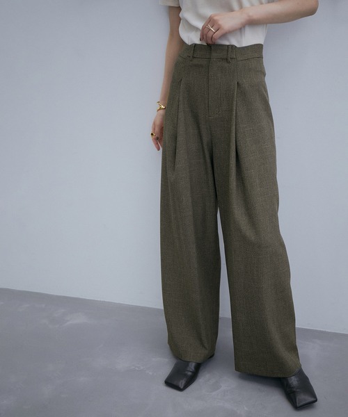ADAM ET ROPE'(アダムエロペ)の「【PROVOKE】DEFORMATION PANTS(スラックス・レディース・ブラック/ダークブラウン・38)」の2枚目の写真