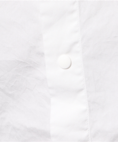 And A（アンドエー）の「バンドカラーシャツ（シャツ/ブラウス・メンズ・ホワイト/グレー/ブルー・40/42）」の4枚目の写真