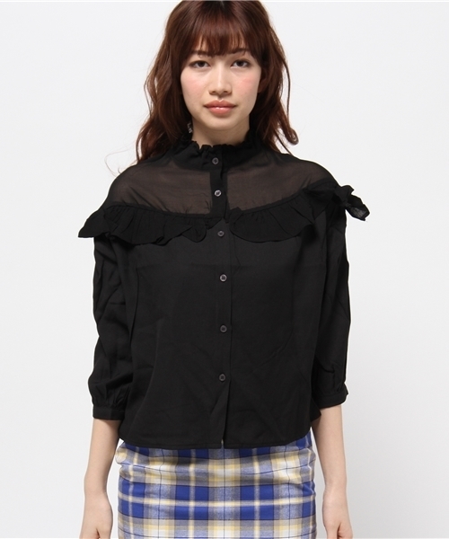OUTLET（アウトレット）の「【mystic】胸フリルスタンドシャーリングブラウス（シャツ/ブラウス・レディース・ベージュ/ブラック/オフホワイト・FREE）」の4枚目の写真