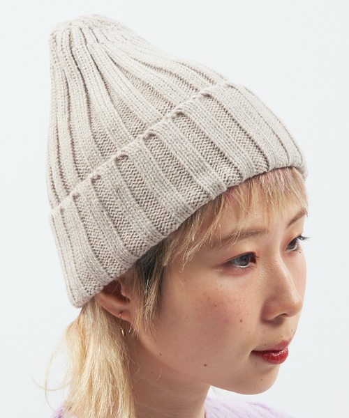 Alite cloth（アリーテクロス）の「カラー豊富！ざっくりリブニット帽（ニットキャップ/ビーニー・レディース・ブラウン/ホワイト/ブラック/パープル/ダークブラウン/ピンク/ブルー/ベージュ/グリーン/グレー・F）」の7枚目の写真