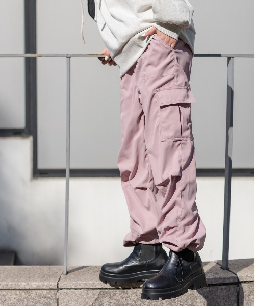SpRay（スプレイ）の「スピンドルベーカーカーゴパンツ（カーゴパンツ・レディース・カーキ/ブラック/パープル/レッド/ピンク/ライトピンク/ラベンダー/ベージュ/アイボリー/オフホワイト/ダークグリーン/チャコールグレー/ダークベージュ・FREE）」の15枚目の写真
