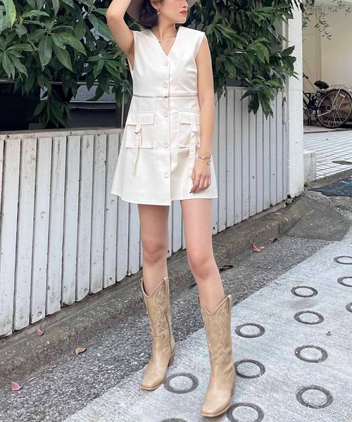 SPIRALGIRL(スパイラルガール)の「2way合皮ベストワンピース(ワンピース・レディース・グリーン/ホワイト/ブラック・FREE)」の10枚目の写真