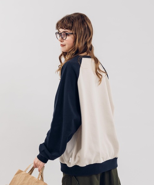 MUHET（ミュエータ）の「ラグランスウェット（スウェット・レディース・ネイビー/ブラウン/カーキ/杢グレー・X-LARGE/MEDIUM）」の9枚目の写真