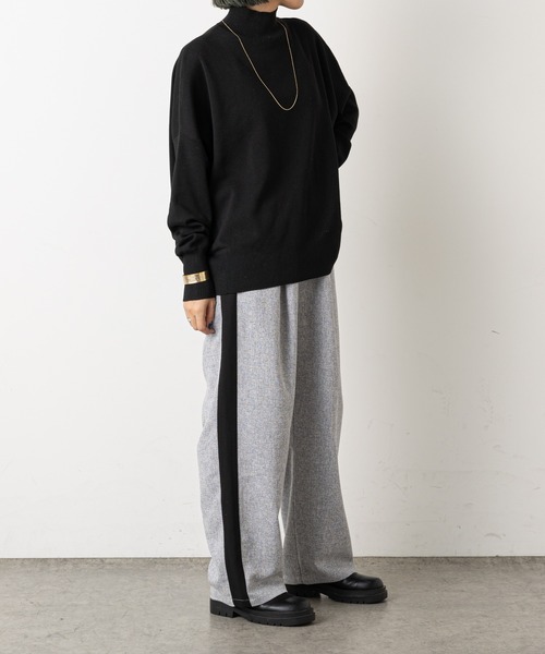 Omekashi（オメカシ）の「総針ハイネックニットプルオーバー（ニット/セーター・レディース・ブラック/グレー/オフホワイト/オレンジ・FREE）」の21枚目の写真