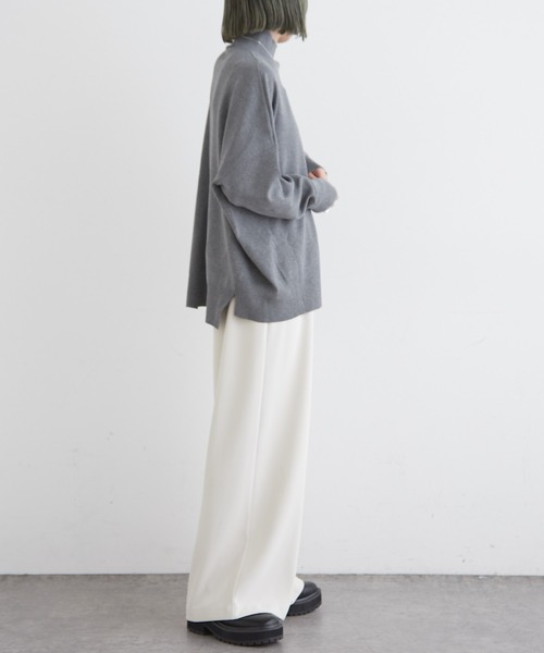 Omekashi（オメカシ）の「総針ハイネックニットプルオーバー（ニット/セーター・レディース・ブラック/グレー/オフホワイト/オレンジ・FREE）」の5枚目の写真