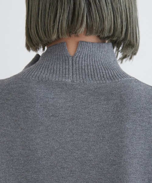 Omekashi（オメカシ）の「総針ハイネックニットプルオーバー（ニット/セーター・レディース・ブラック/グレー/オフホワイト/オレンジ・FREE）」の12枚目の写真