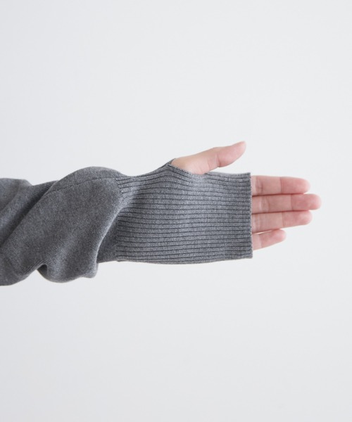 Omekashi（オメカシ）の「総針ハイネックニットプルオーバー（ニット/セーター・レディース・ブラック/グレー/オフホワイト/オレンジ・FREE）」の13枚目の写真