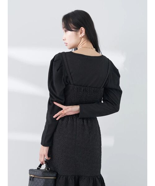 earth music&ecology（アースミュージックアンドエコロジー）の「エンボスフラワービスチェ（ベスト・レディース・ブラック/アイボリー・FREE）」の9枚目の写真