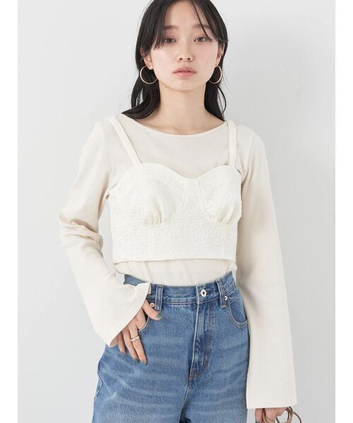 earth music&ecology（アースミュージックアンドエコロジー）の「エンボスフラワービスチェ（ベスト・レディース・ブラック/アイボリー・FREE）」の13枚目の写真