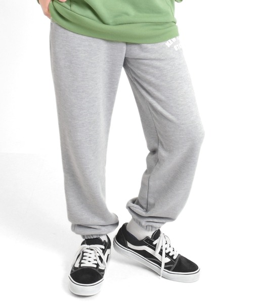 GLAZOS（グラソス）の「[テーパード]裏毛・カレッジプリントパンツ【セットアップ対応】（その他パンツ・キッズ・オートミール/ブラック/グレー・160cm/170cm/150cm/140cm）」の3枚目の写真