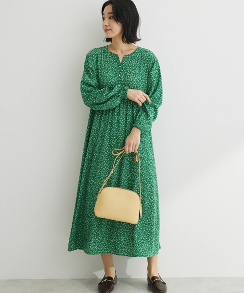 Green Parks（グリーンパークス）の「パールボタン付き花柄フィット