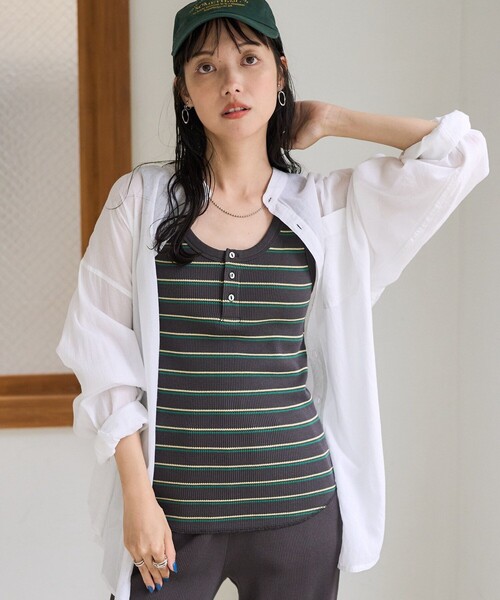 FREAK'S STORE（フリークスストア）の「ワッフルタンクトップ（タンクトップ・レディース・チャコール/ブルー/グリーン/レッド/オフホワイト・ﾌﾘ-）」の4枚目の写真