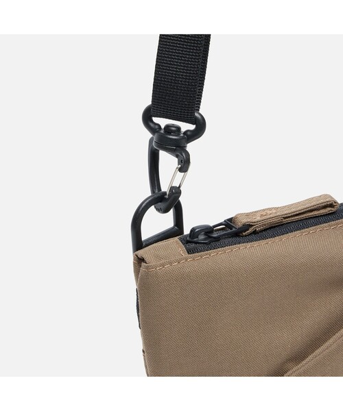 AIGLE（エーグル）の「アーバンモビリティサコッシュ（ショルダーバッグ・レディース・ブラウン/ダークネイビー・FREE）」の5枚目の写真